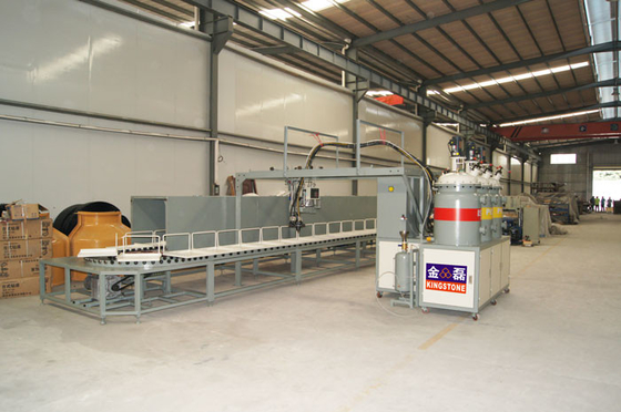 Machine de bâti de polyuréthane de chaussures en cuir, machine d'injection de mousse de polyuréthane
