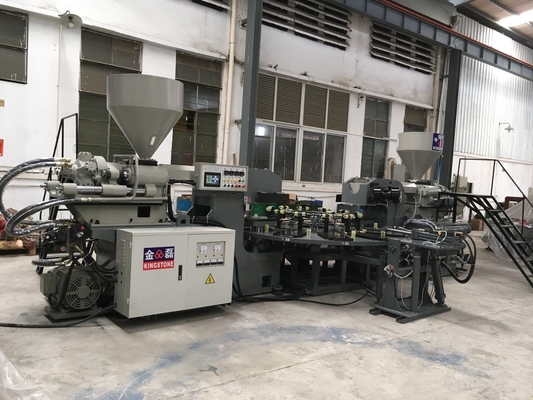1 machine unique rotatoire de moulage par injection de PVC de 2 couleurs