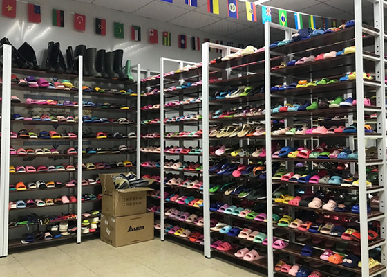 Pantoufles en caoutchouc automatiques faisant la machine pour la sandale en plastique/Chappal