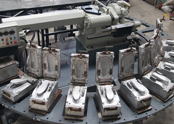 Machine de fabrication chappal de PVC de chaussure de dormeur en caoutchouc en plastique d'injection