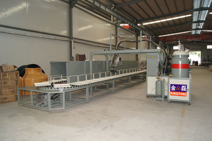 120 stations conjuguent les chaussures se renversantes de polyuréthane de machine d'unité centrale de couleur faisant la machine